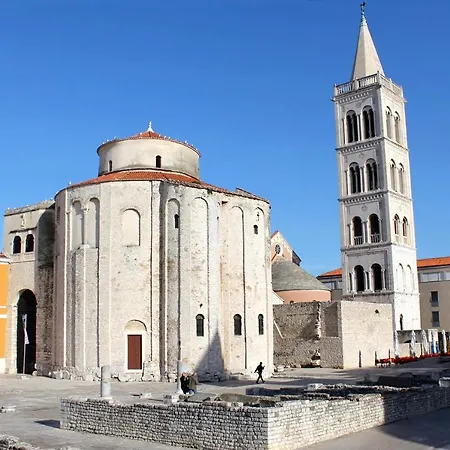 With A Parking Space - 15945 Apartment Zadar