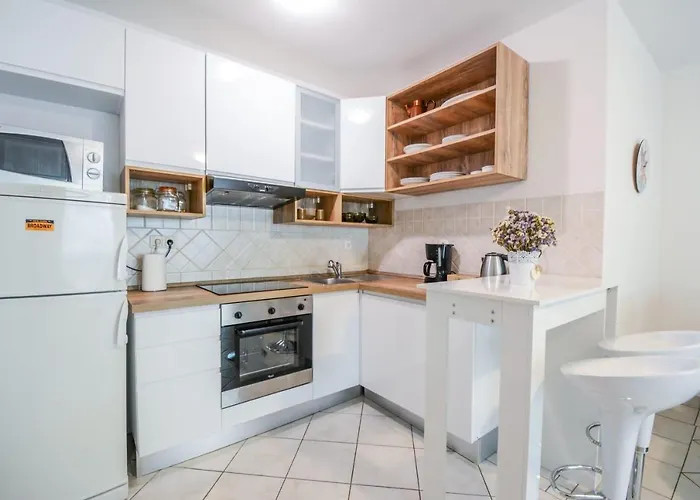 With Parking Space - 15945 ザダル